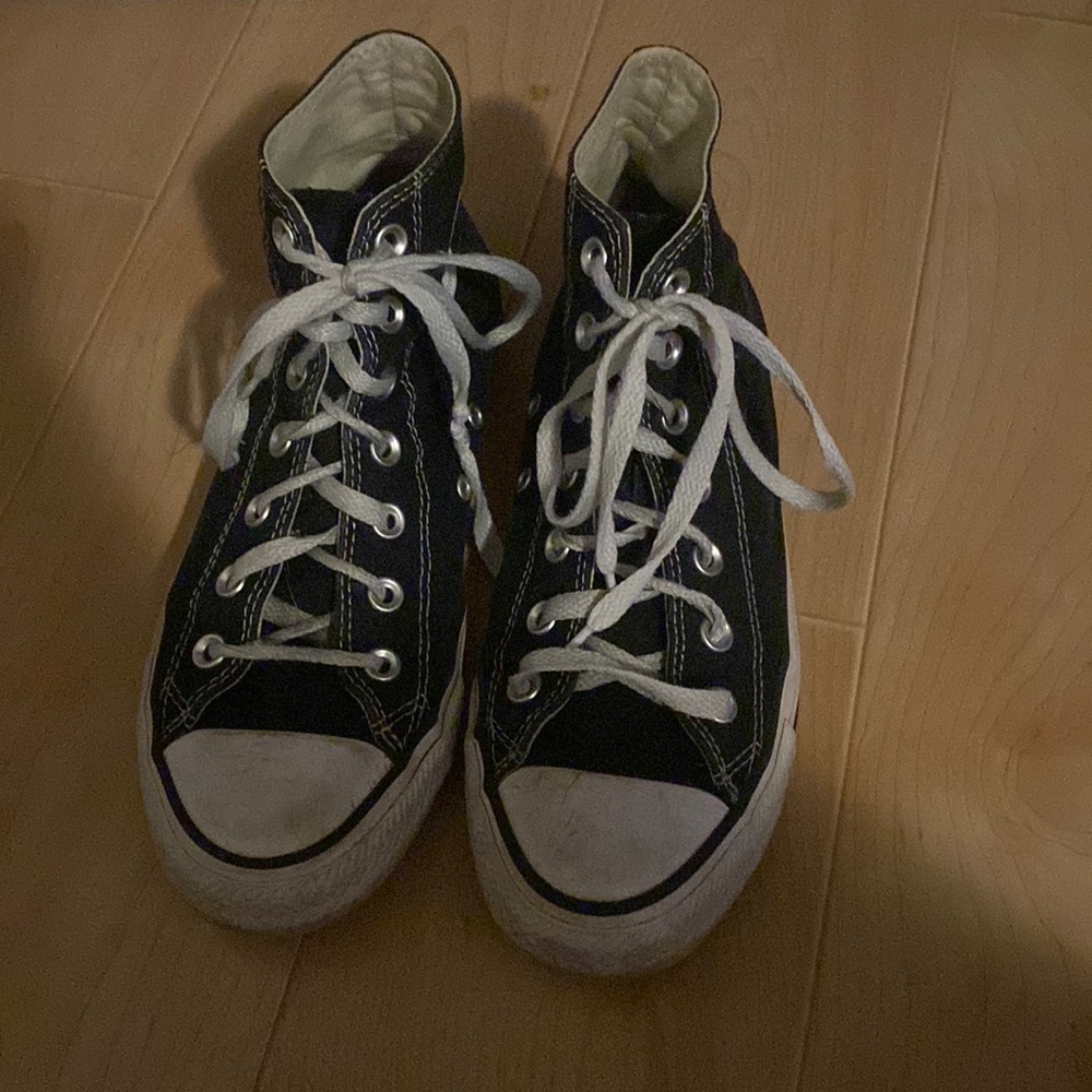 Black high top converse